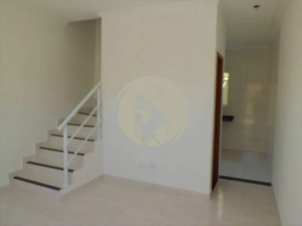 Sobrado à venda com 2 quartos, 62m² - Foto 3