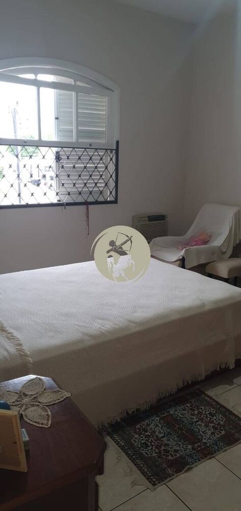 Casa à venda com 2 quartos, 187m² - Foto 7