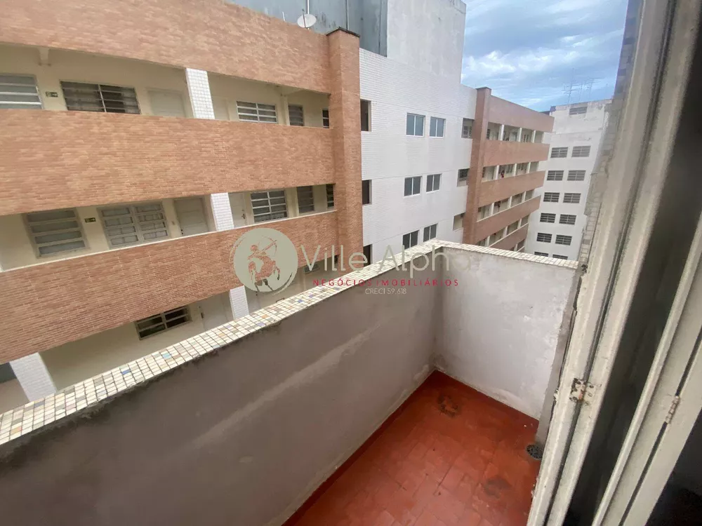 Apartamento à venda com 1 quarto, 70m² - Foto 1