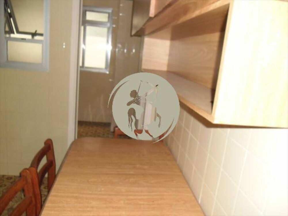 Apartamento à venda com 2 quartos, 100m² - Foto 2
