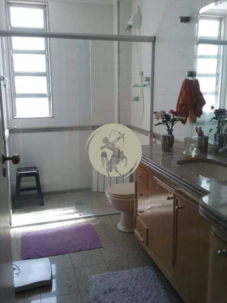 Apartamento à venda com 3 quartos, 147m² - Foto 1