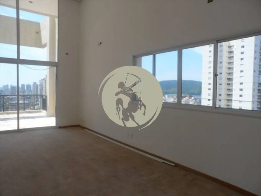 Cobertura, 3 quartos, 270 m² - Foto 4