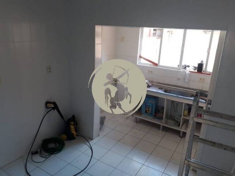 Casa à venda com 2 quartos, 178m² - Foto 8