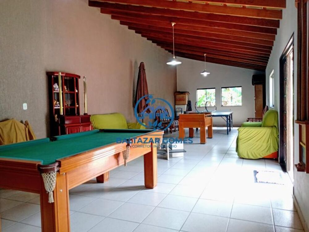 Chácara à venda com 4 quartos, 2270m² - Foto 4