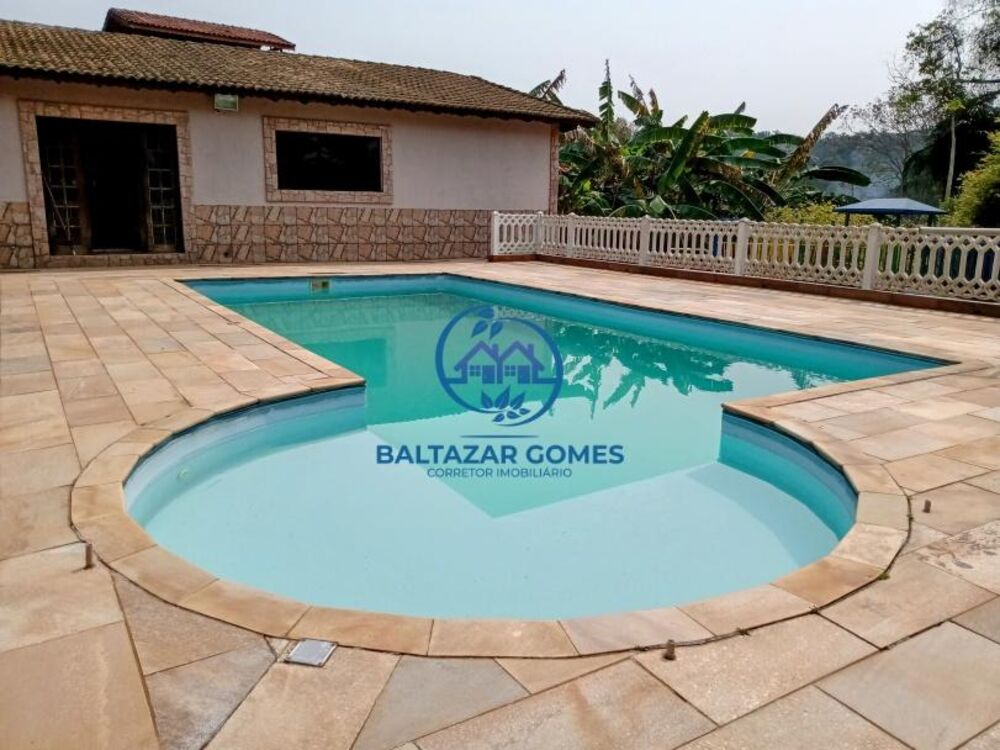 Chácara à venda com 4 quartos, 2270m² - Foto 2