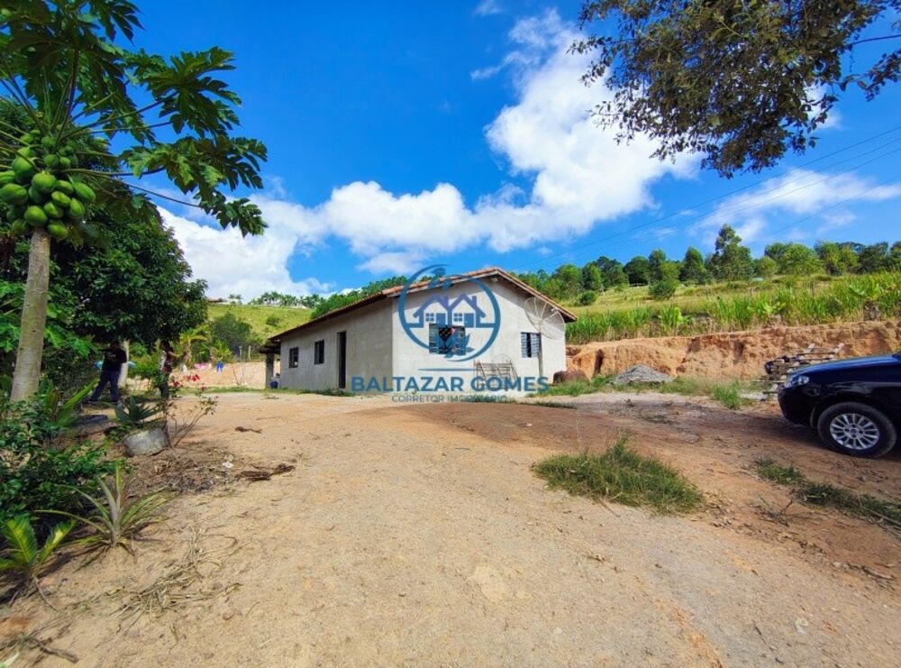 Sítio, 2 quartos, 9000 m² - Foto 1