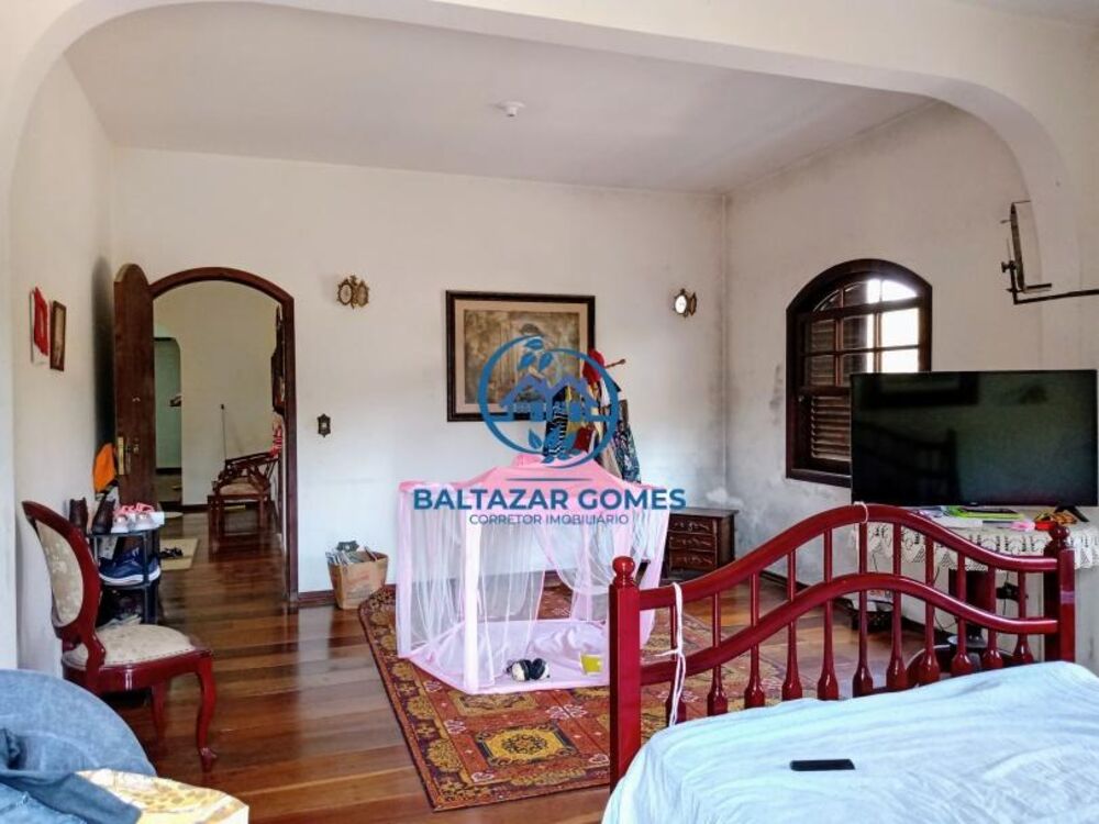 Sítio à venda com 5 quartos, 10000m² - Foto 18