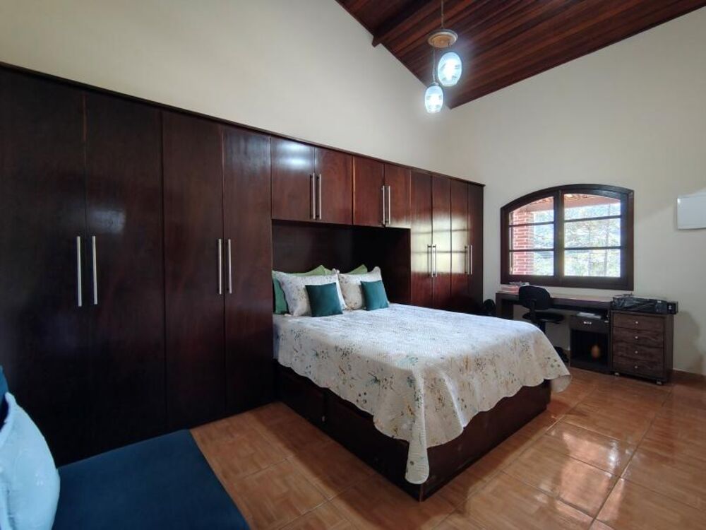 Chácara, 3 quartos, 2400 m² - Foto 8