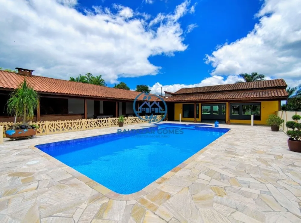 Chácara, 3 quartos, 6000 m² - Foto 1