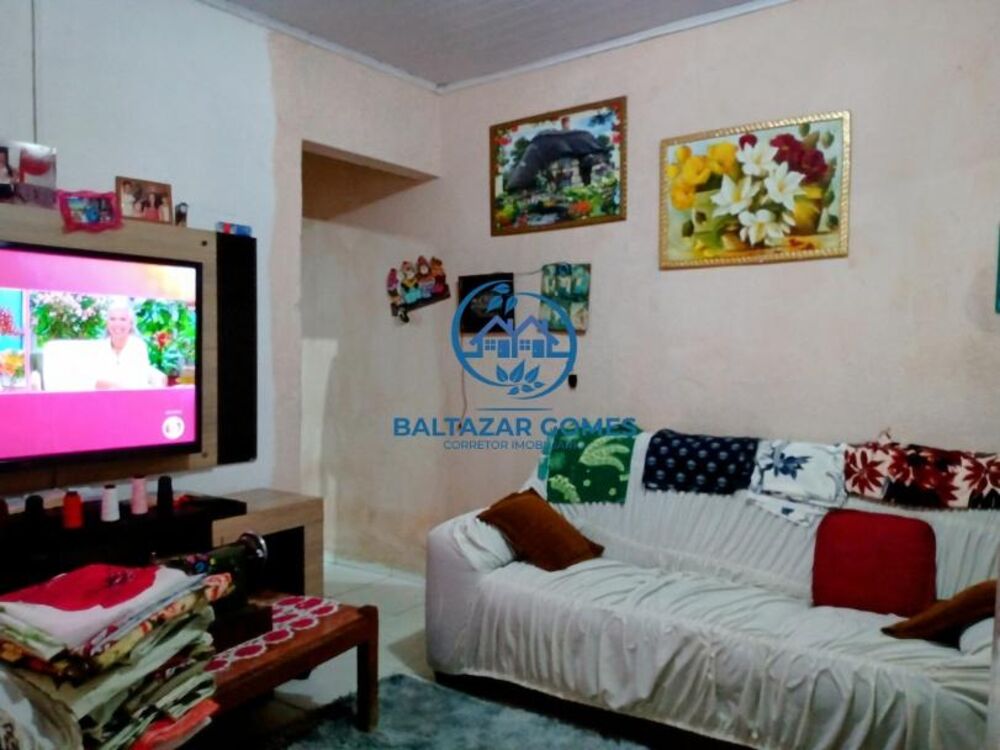 Casa à venda com 3 quartos, 60m² - Foto 8