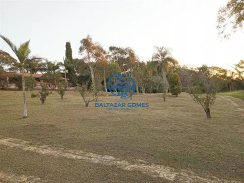 Sítio, 5 quartos, 10000 m² - Foto 1