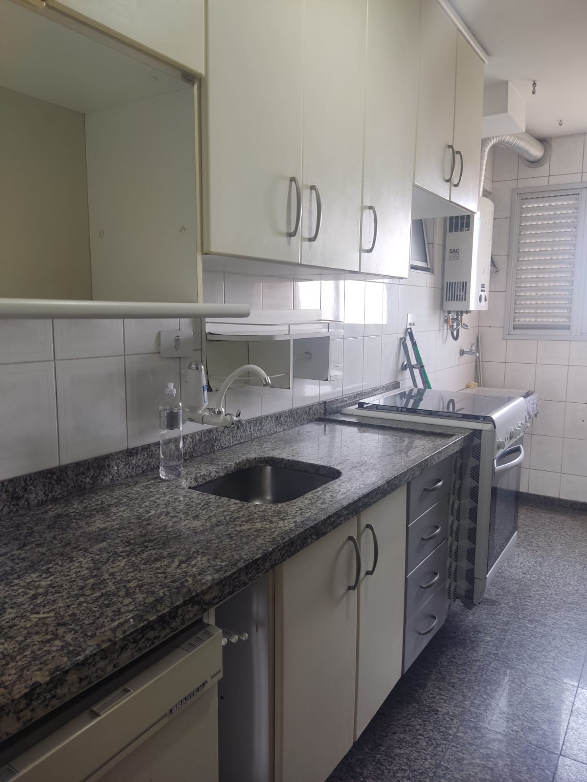 Apartamento à venda com 3 quartos, 71m² - Foto 4