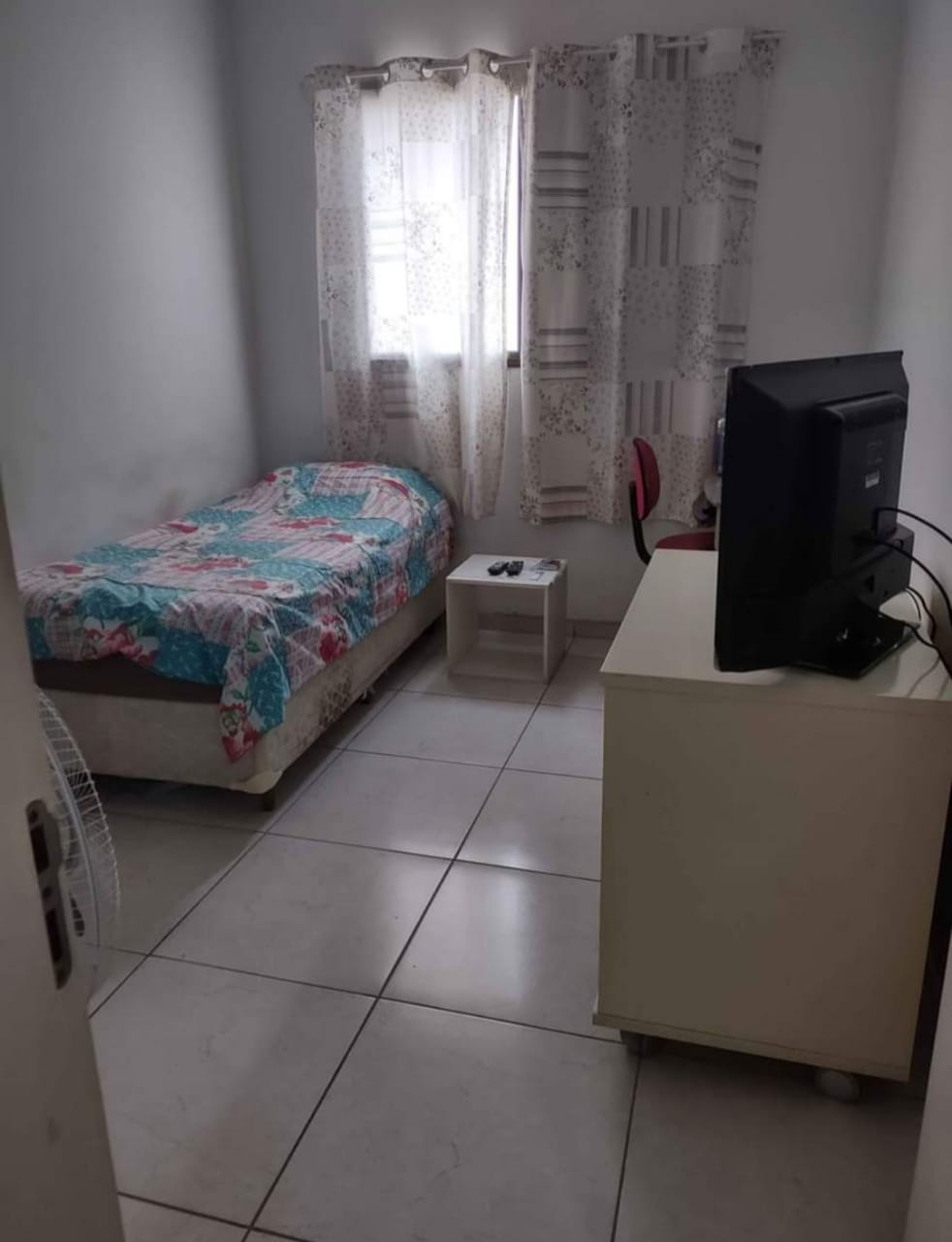 Apartamento à venda com 3 quartos, 96m² - Foto 2