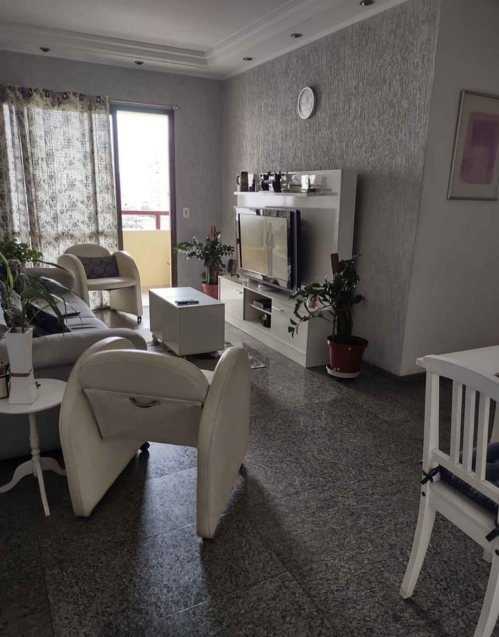 Apartamento à venda com 3 quartos, 96m² - Foto 7