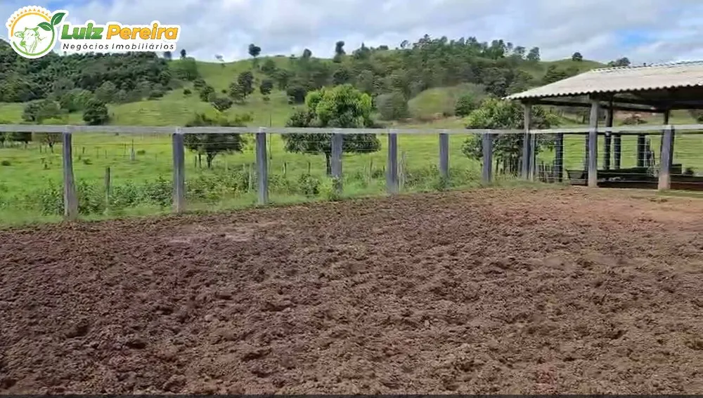 Fazenda, 372 m² - Foto 1