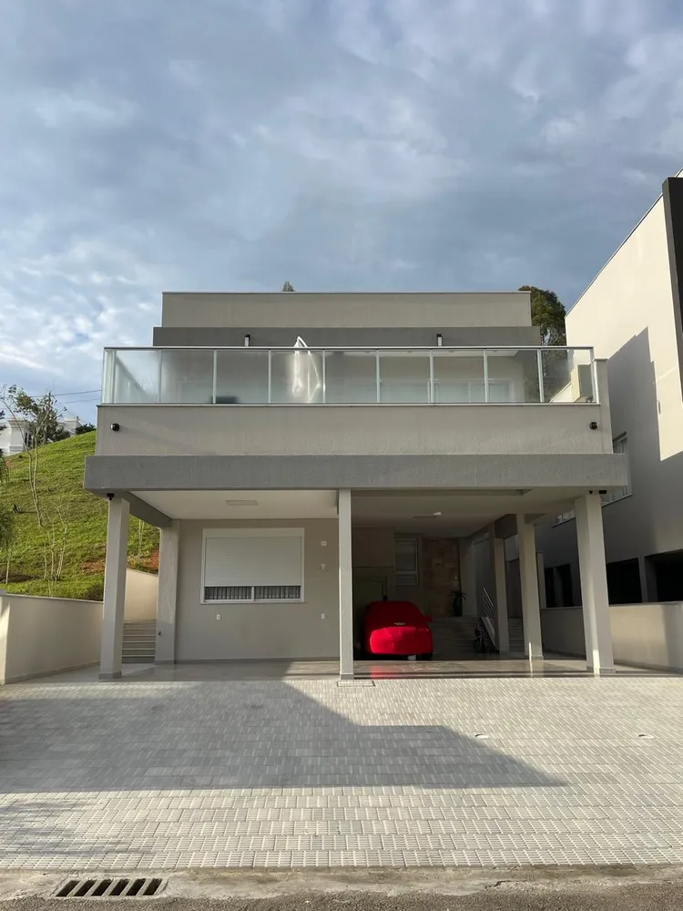 Casa, 3 quartos, 402 m² - Foto 1