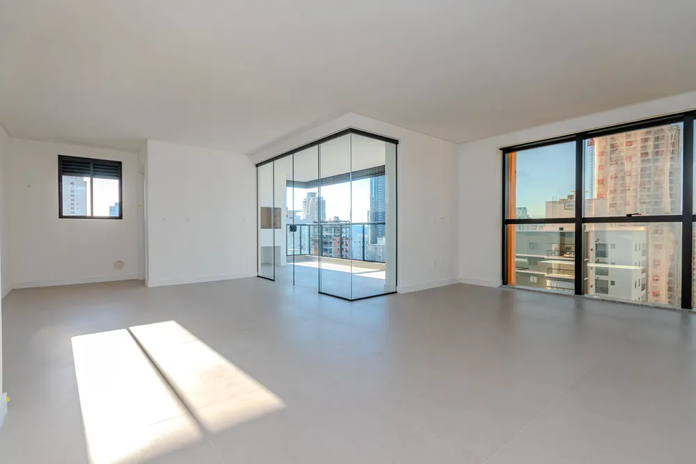 Apartamento, 3 quartos, 130 m² - Foto 2