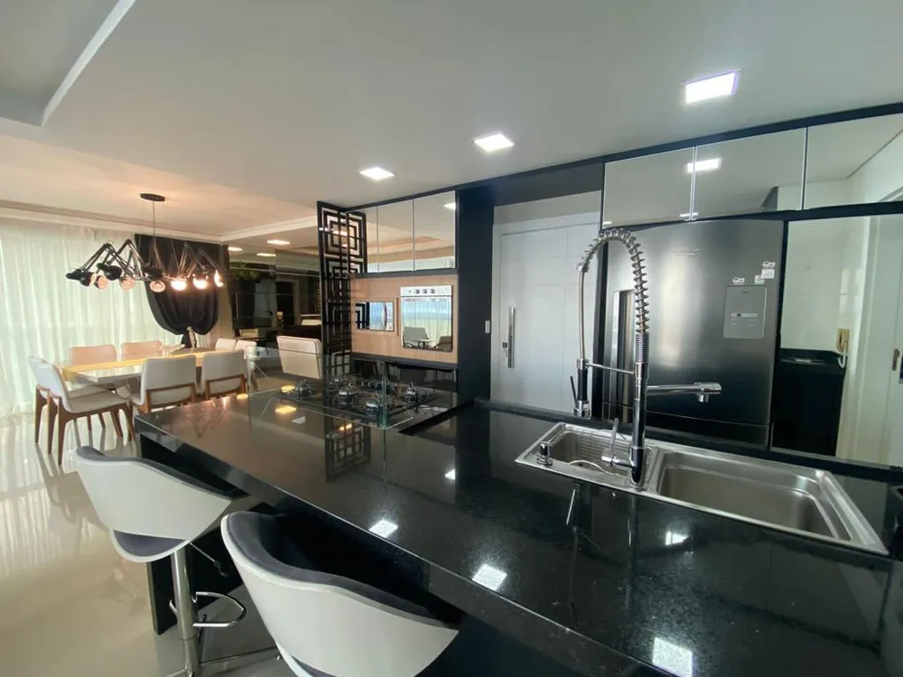 Apartamento, 4 quartos, 209 m² - Foto 5