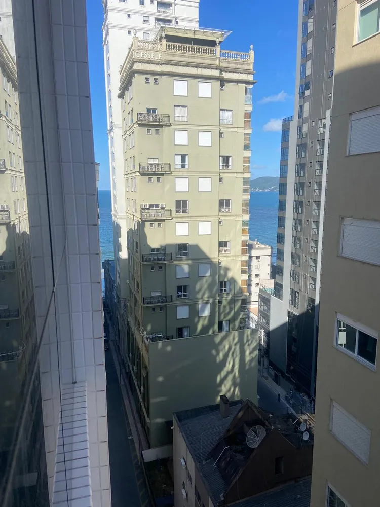 Apartamento, 3 quartos, 130 m² - Foto 1