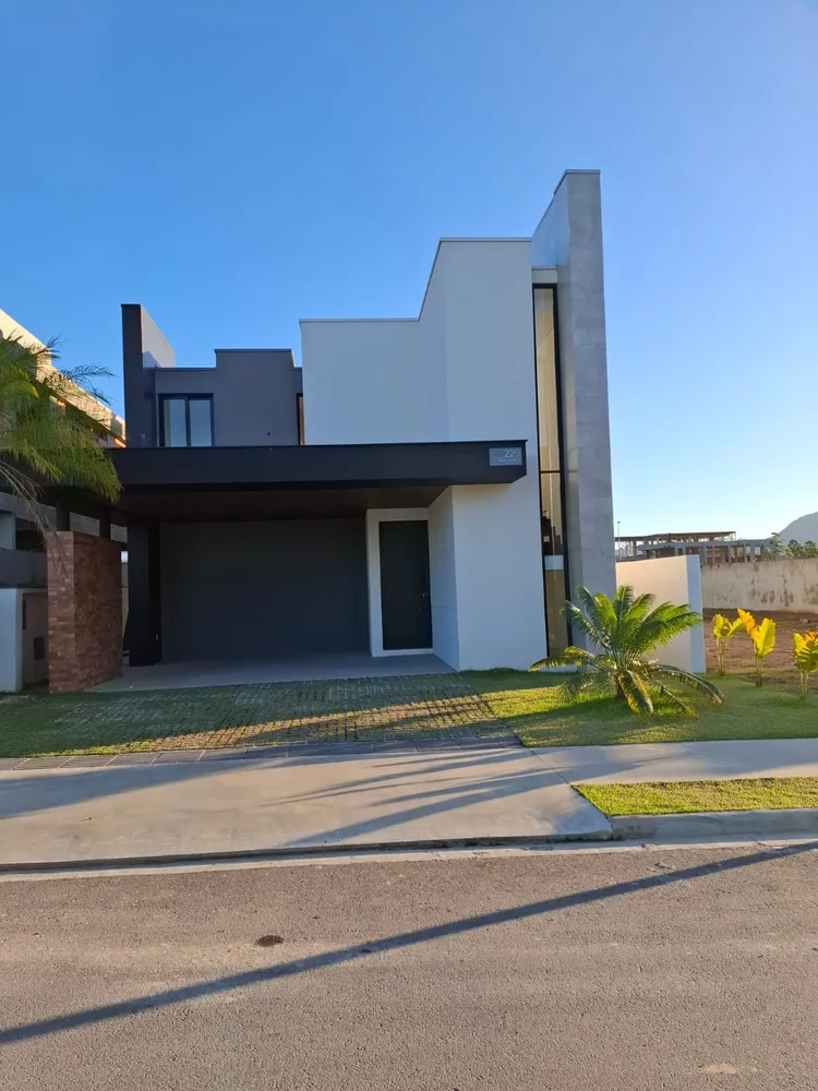 Casa, 3 quartos, 281 m² - Foto 1