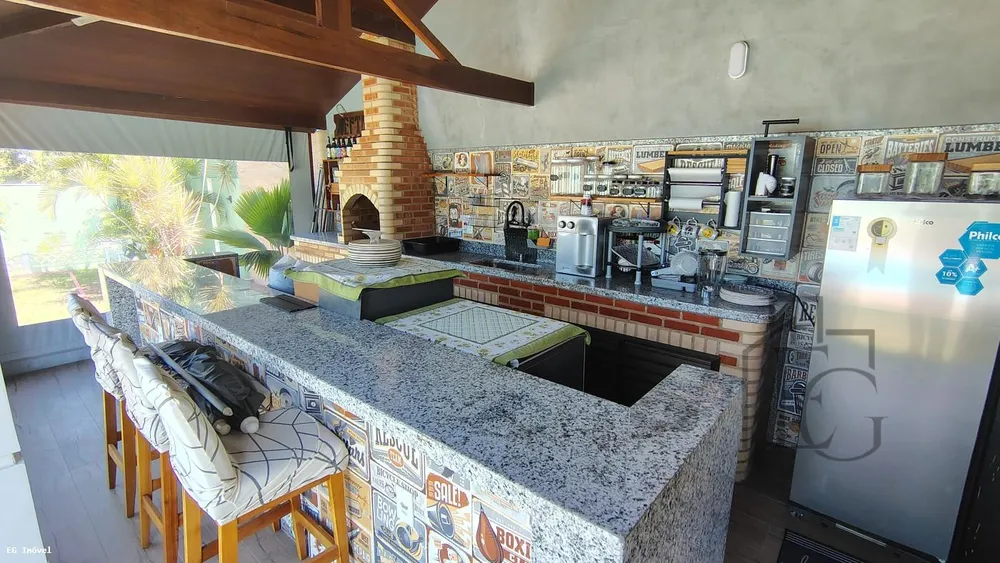 Casa, 6 quartos, 196 m² - Foto 3