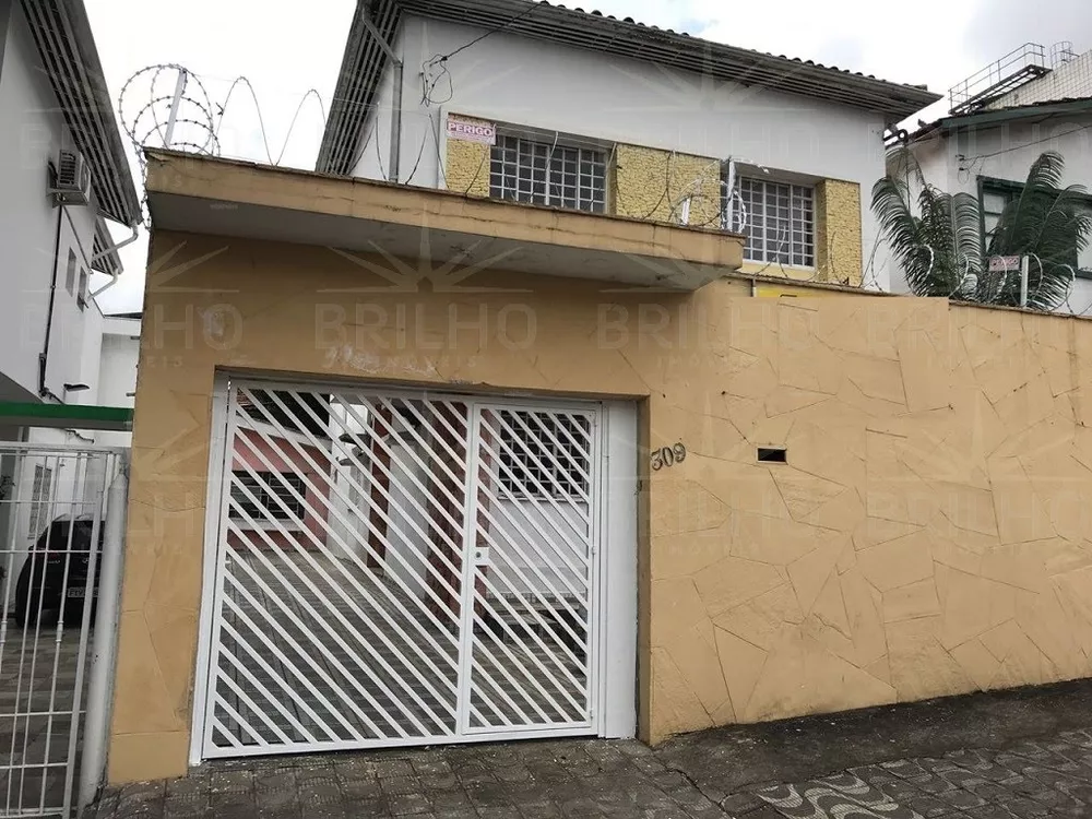 Sobrado à venda com 3 quartos, 234m² - Foto 1