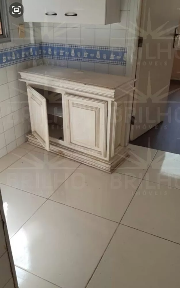 Casa de Condomínio à venda com 4 quartos, 300m² - Foto 16