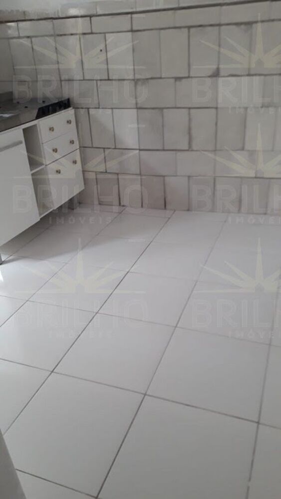 Casa para alugar com 1 quarto, 125m² - Foto 3