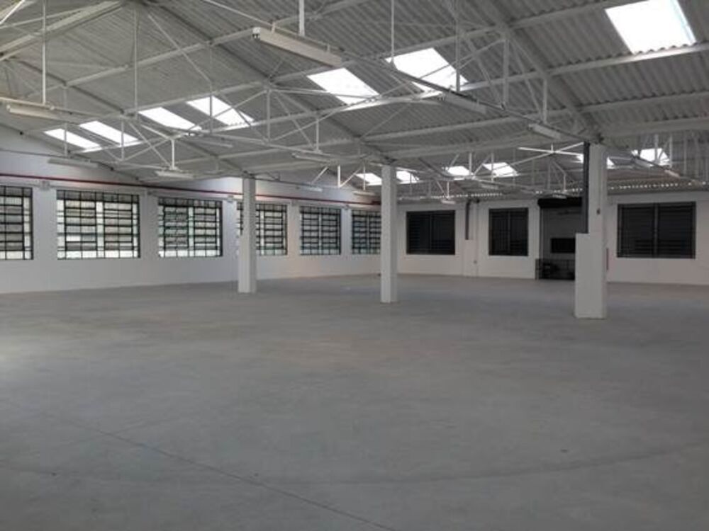 Depósito-Galpão, 1027 m² - Foto 1