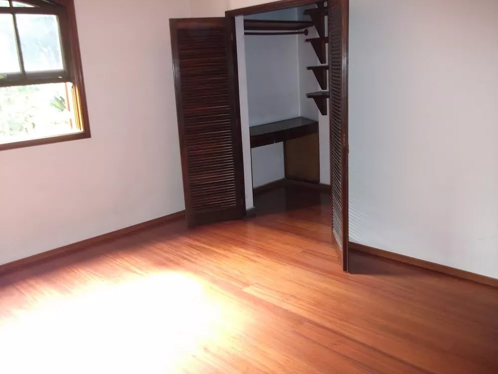 Sobrado, 8 quartos, 650 m² - Foto 3