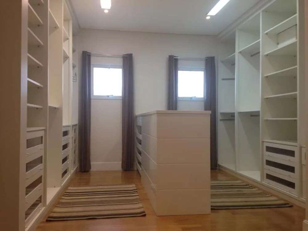 Sobrado, 3 quartos, 438 m² - Foto 1