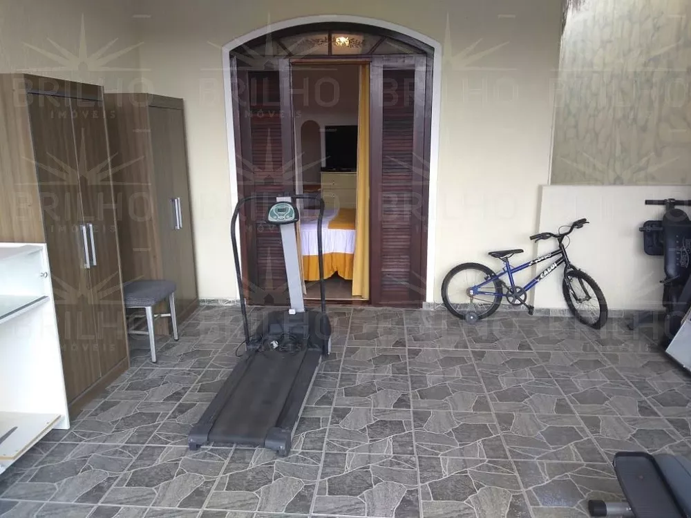 Sobrado à venda com 3 quartos, 238m² - Foto 3