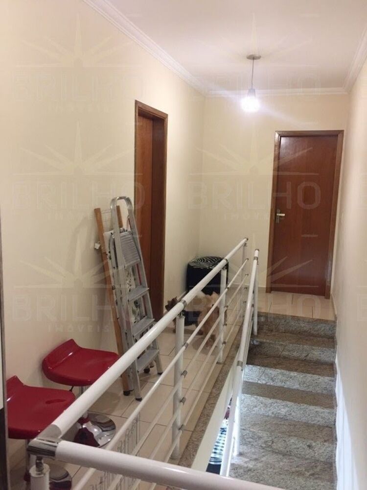 Casa, 3 quartos, 260 m² - Foto 1