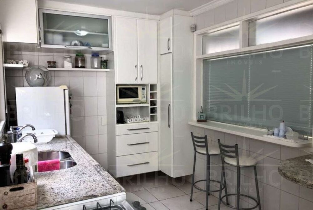 Casa para alugar com 5 quartos, 1001m² - Foto 18