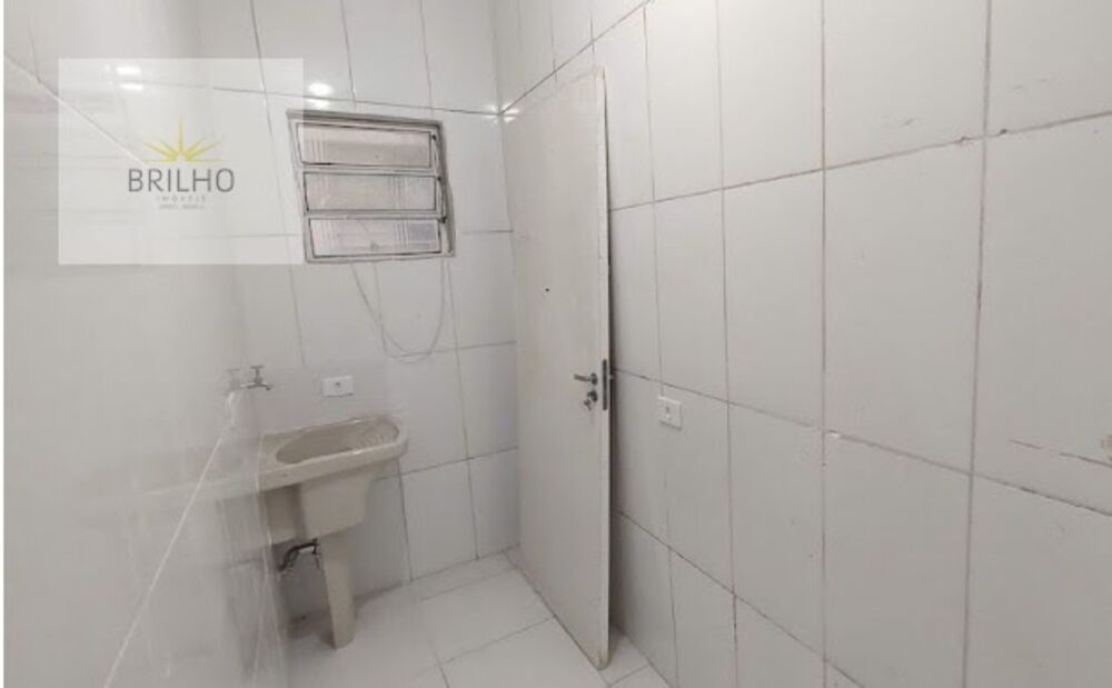 Casa para alugar com 1 quarto, 30m² - Foto 3