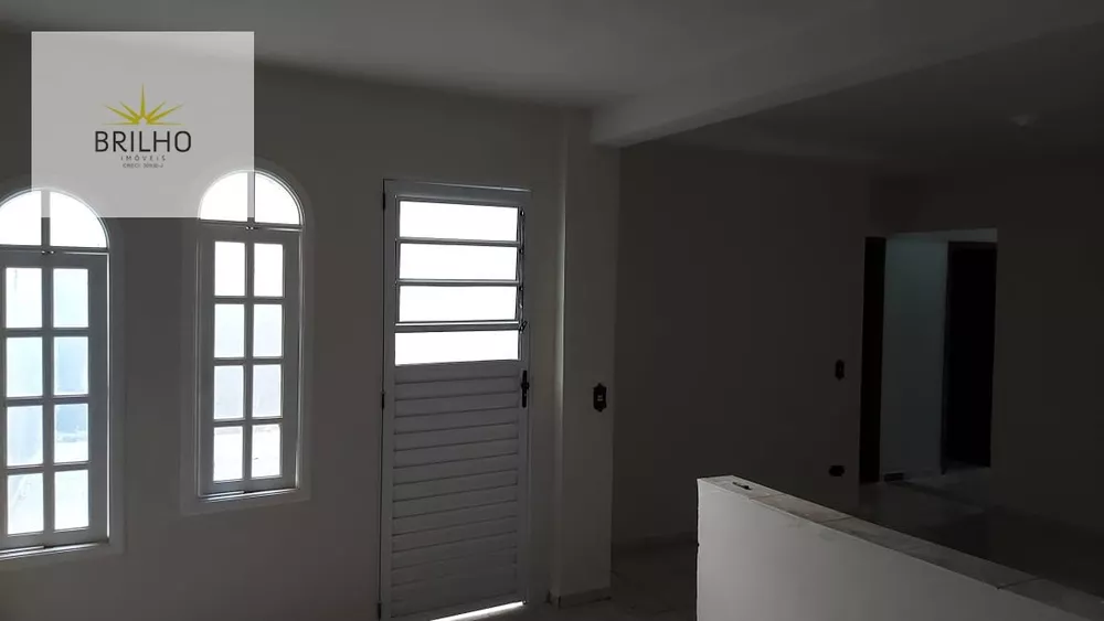 Casa para alugar com 1 quarto, 80m² - Foto 2