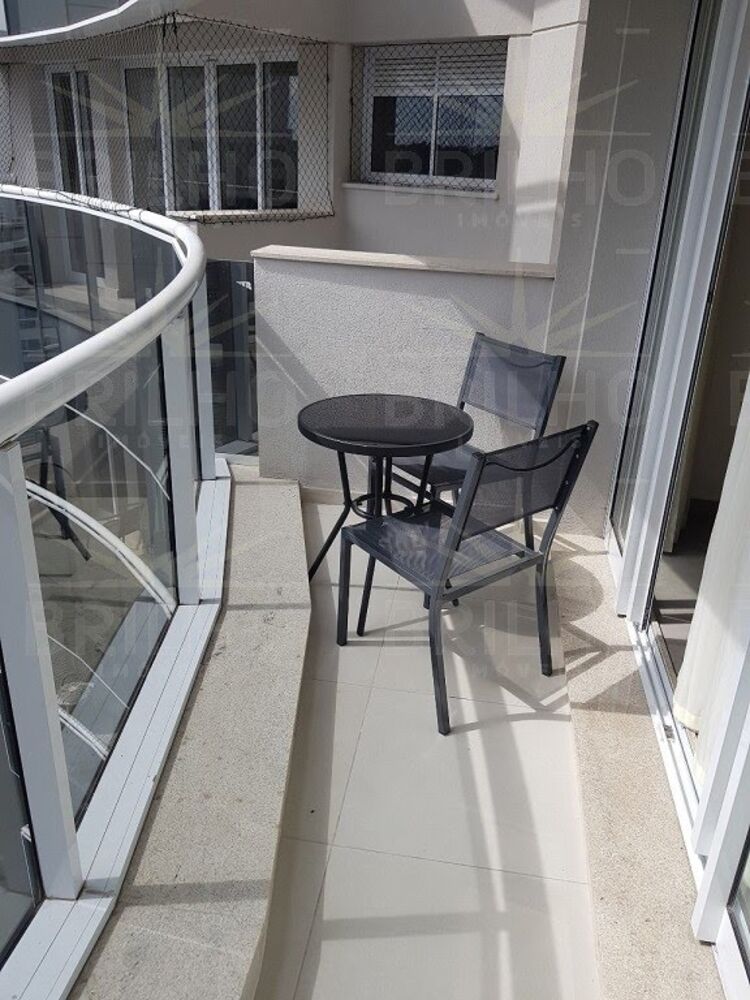 Apartamento para alugar com 1 quarto, 50m² - Foto 12