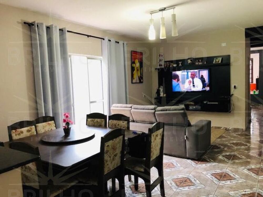 Sobrado, 3 quartos, 238 m² - Foto 2
