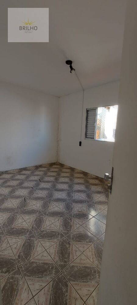 Sobrado para alugar com 2 quartos, 70m² - Foto 3