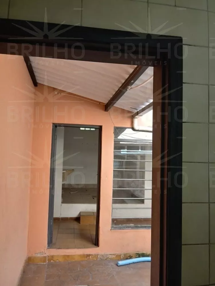 Casa à venda e aluguel com 3 quartos, 125m² - Foto 3