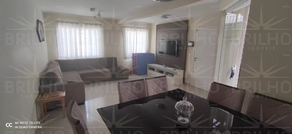 Sobrado à venda com 3 quartos, 134m² - Foto 1