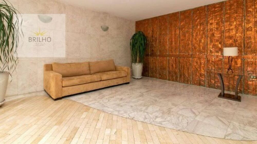 Apartamento à venda com 3 quartos, 188m² - Foto 2