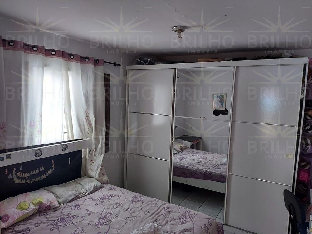 Casa, 3 quartos, 218 m² - Foto 4