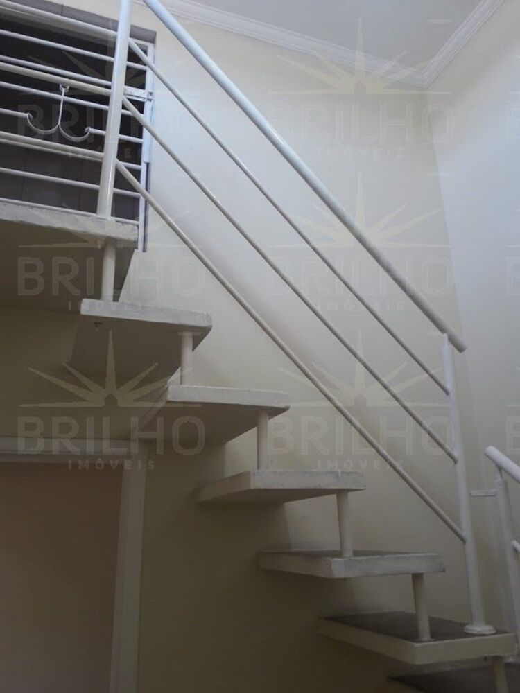 Casa para alugar com 3 quartos, 125m² - Foto 31