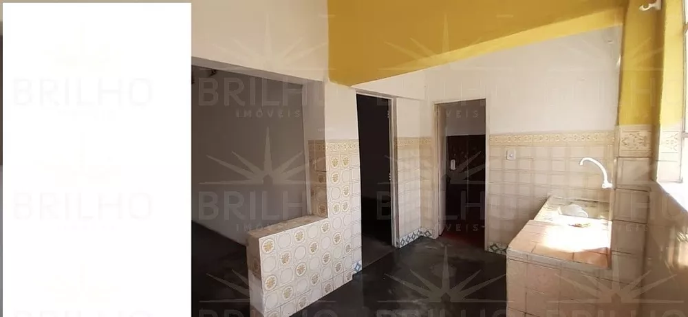 Casa à venda com 4 quartos, 250m² - Foto 3