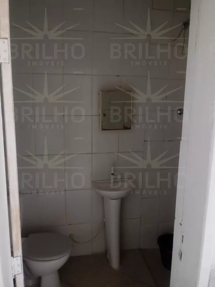 Casa para alugar com 1 quarto, 125m² - Foto 3