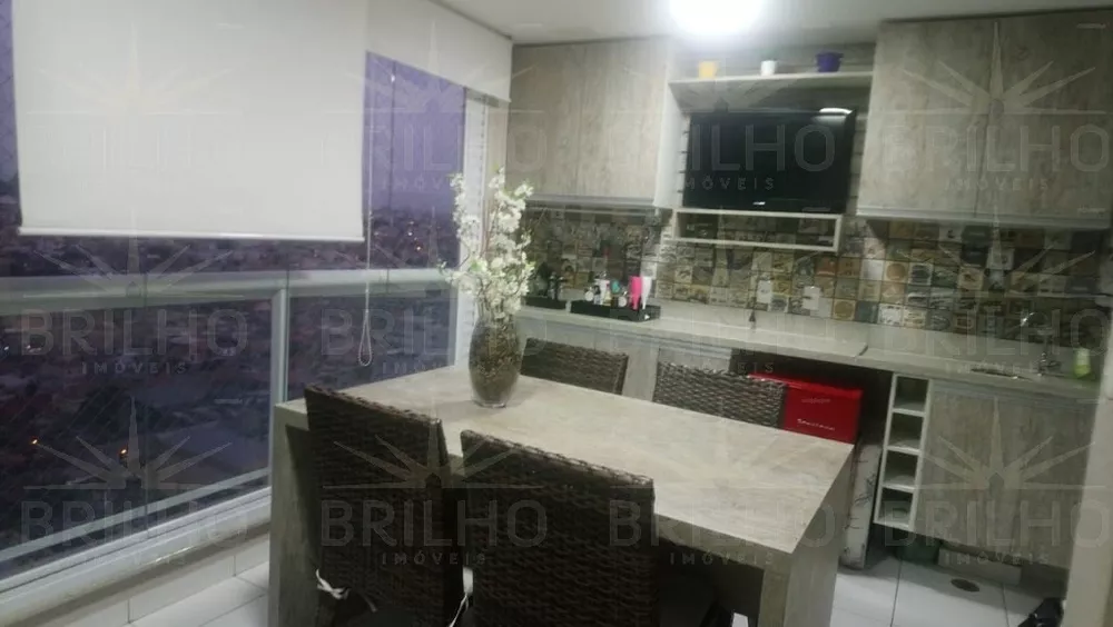 Apartamento à venda com 2 quartos, 60m² - Foto 1