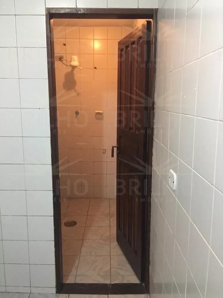 Casa à venda e aluguel com 3 quartos, 500m² - Foto 3