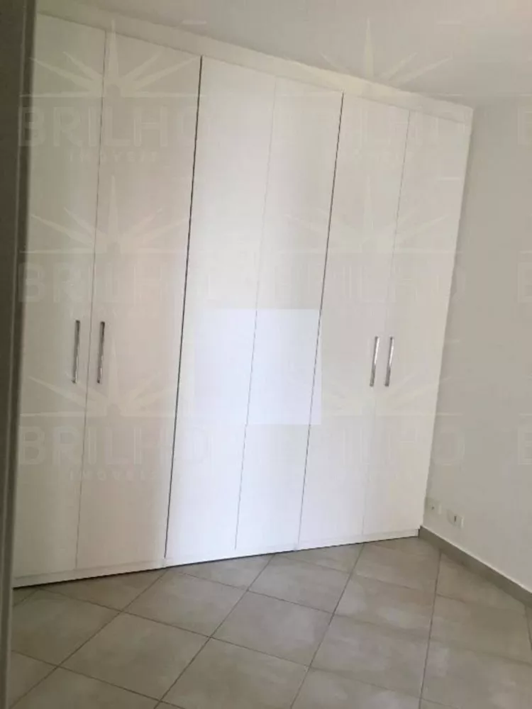 Apartamento para alugar com 3 quartos, 82m² - Foto 3