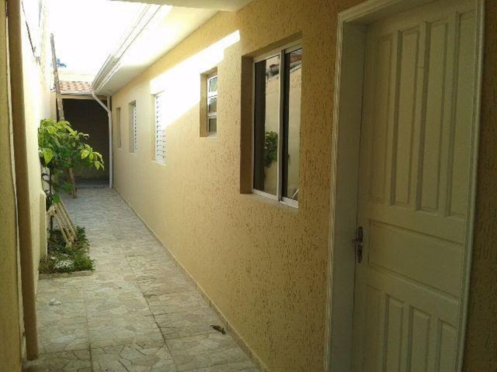 Casa à venda com 3 quartos, 125m² - Foto 1